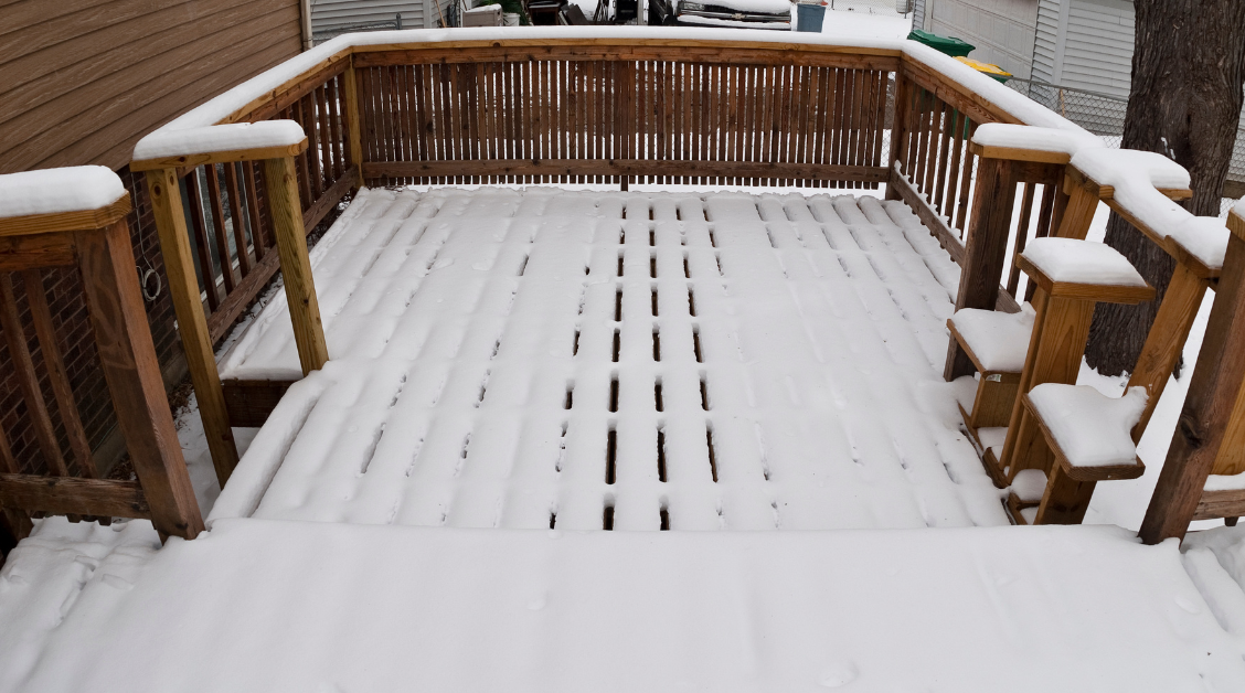 Fence & Deck Maintenance Guide to Help You Prepare for Winter